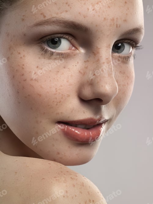 Preview: Close-Up Of Young Woman With Freckles, Studio Shot