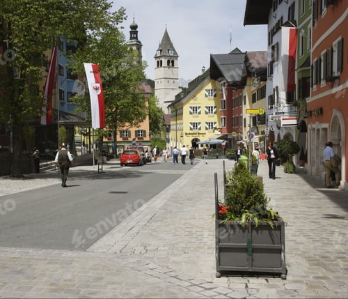 Preview: Urban Street Scene, Kitzbuhel, Tyrol, Austria