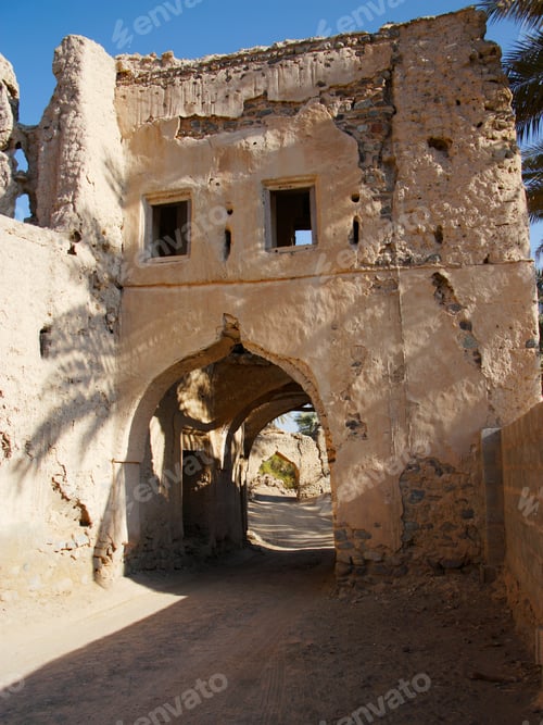 Preview: Fortified Tower And Gate Made Of Mudbricks At Al Kamil, Oman