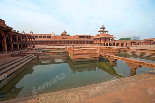 Preview: Royal Palace Of Mughal Akbar, Anup Talao (Pond), The Platform In The Middle Was Used For Singing