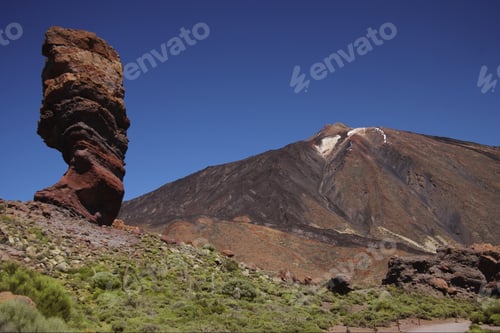 Preview: Los Roques Rock Formation In Front Of Mount Teide, Teide National Park, Tenerife, Canary Islands
