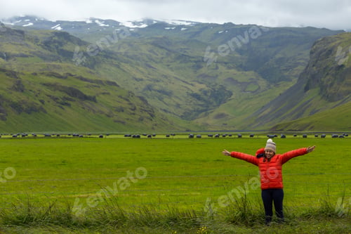 Preview: Asian Woman Travel Enjoy At Nature In Iceland
