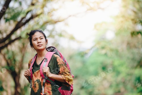 Preview: Traveler Backpacker Asian Woman With Nature Background , Concept Travel , Copy Space