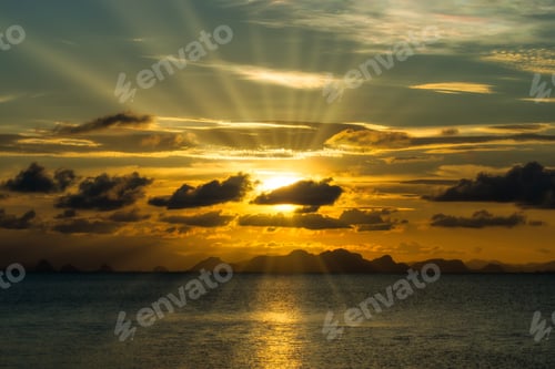 Preview: Sunset Sky On The Lake