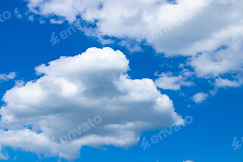 Preview: The Blue Sky Of Early Summer