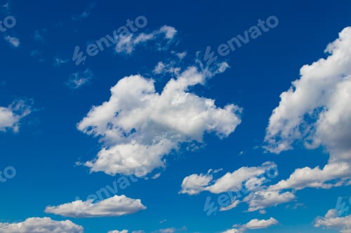 Vorschau: Wunderschöner blauer Himmel