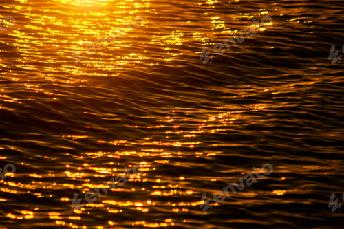 Preview: Defocus Water Surface Images Reflect The Sunlight At The Lake In Golden Time