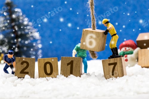 Preview: Cubic With New Year On Snow