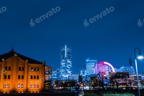 Preview: Minato Mirai Seen From Yokohama Red Brick Warehouse