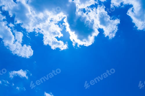 Preview: The Blue Sky Of Early Summer