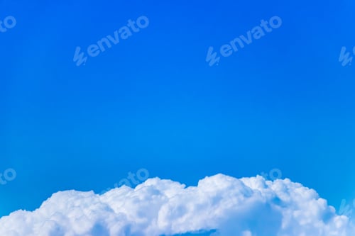 Preview: The Blue Sky Of Early Summer