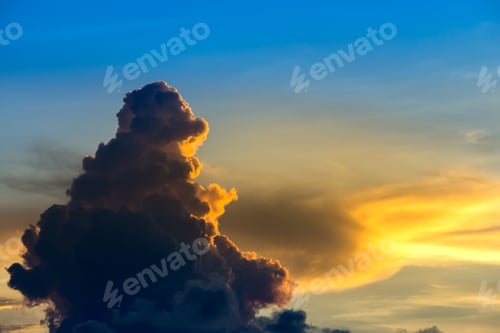 Preview: Amazing Bear Cloud In The Sky After Sunset.