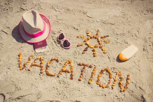 Preview: Inscription Vacation Made Of Amber Stones, Accessoriess For Sunbathing And Passport With Currencies