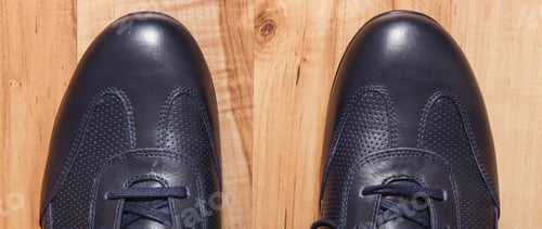 Preview: Comfortable Casual Navy Blue Leather Shoes On Rustic Board, Male Footwear Concept