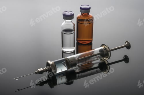 Preview: Syringe Vintage Next To Vials, Conceptual Image