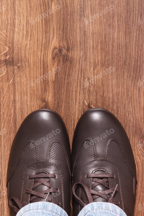 Preview: Elegant Stylish Comfortable Brown Shoes For Men On Board, Place For Inscription