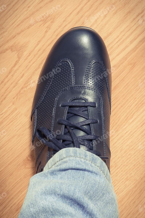 Preview: Casual Navy Blue Leather Shoes On Board, Comfortable Male Footwear Concept