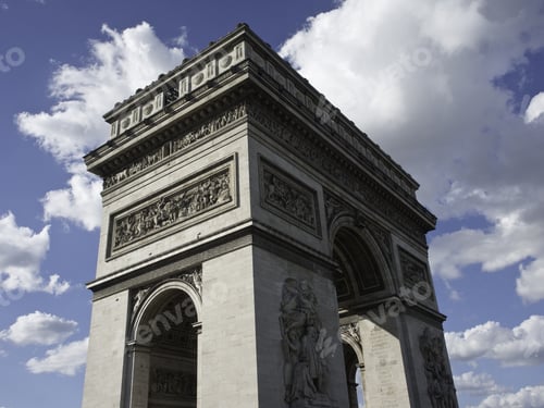 Preview: Paris