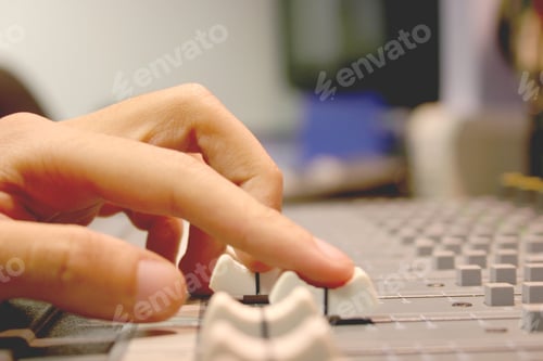 Preview: Hand Moving Music Controls