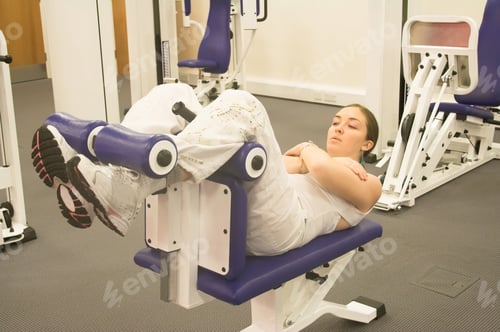 Preview: Woman Doing Situps With Arms On Chest