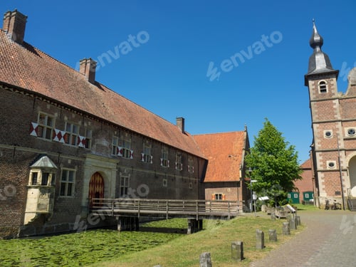 Preview: Raesfeld And His Castle In Germany