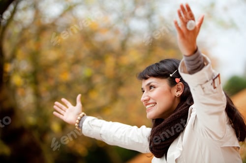 Preview: Autumn Woman At The Park With Arms Open - Outdoors