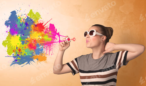 Preview: Cute Girl Blowing Bubble Spalsh Graffiti Into Wall