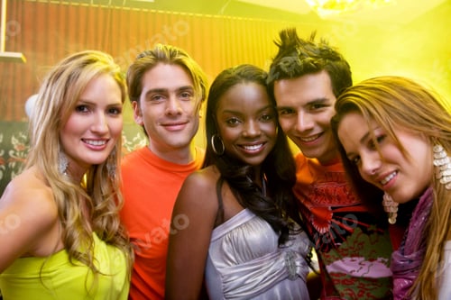 Preview: Portrait Of A Group Of Party People At A Bar
