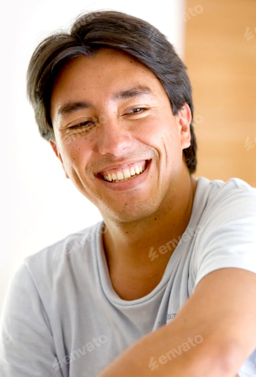 Preview: Casual Man Portrait Smiling While On Vacations