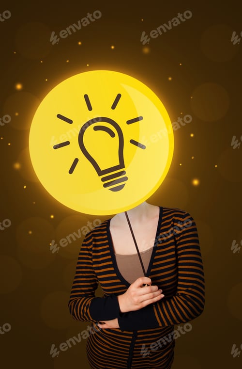 Preview: Casual Young Woman Holding Round Sign With Yellow Lightbulb