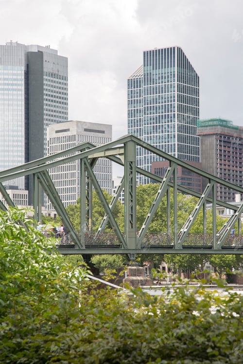 Preview: Eiserner Steg Bridge; Frankfurt; Germany