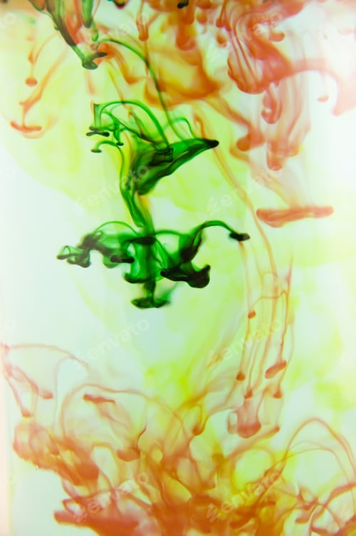 Preview: Food Coloring Descending Through Water
