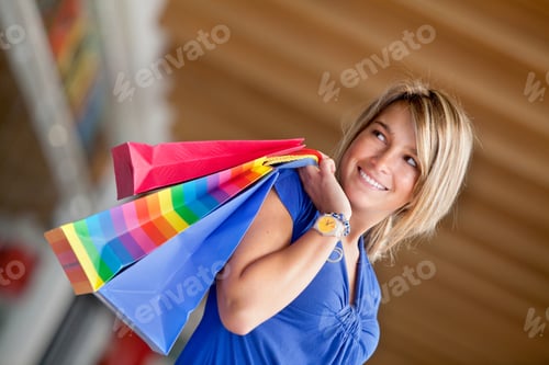 Preview: Beautiful Woman At A Shopping Center Smiling