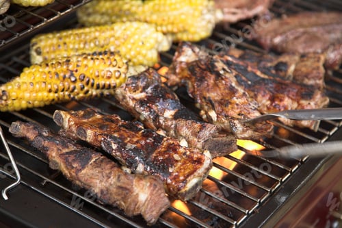 Preview: Delicious Bbq - Meat And Corn