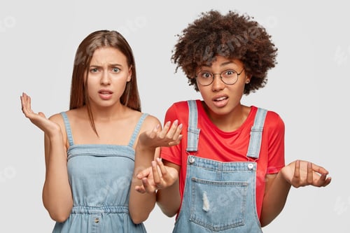 Preview: Photo Of Uncertain Girls Of Different Races, Express Doubt, Shrug Shoulders, Have Clueless