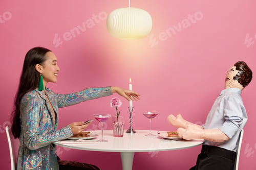 Preview: Unreal Feelings And Relations. Pleased Woman Finds Lover Via Online Matching Application, Holds