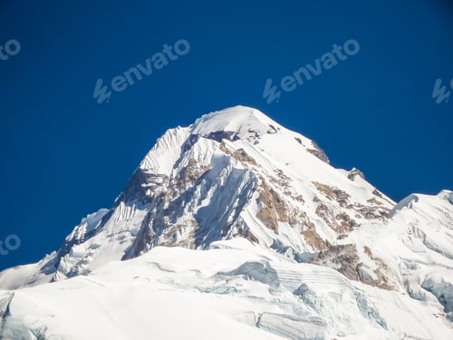 Preview: Trekking To Everest Base Camp In Nepal. Africa.