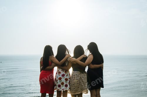 Preview: Girls In Front Of The Sunset Holding Hands