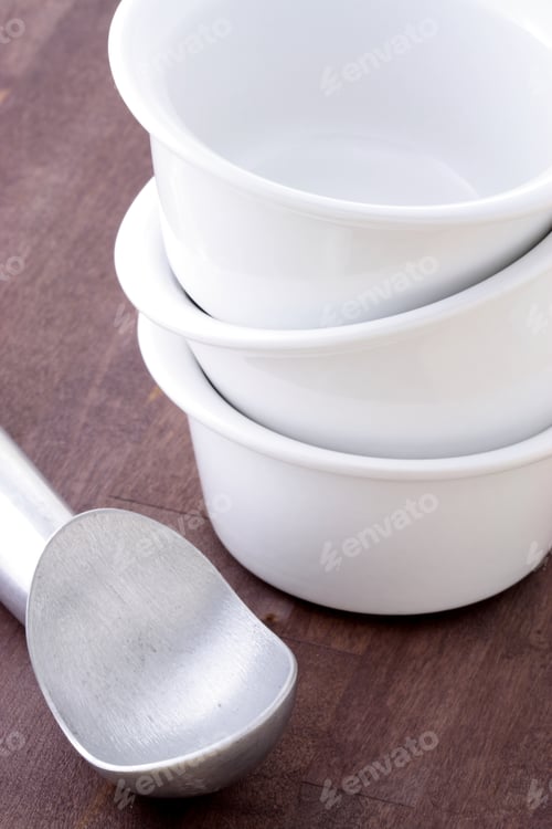 Preview: Ice Cream Cups And Antifreeze Scoop, Over Fine Wood Station