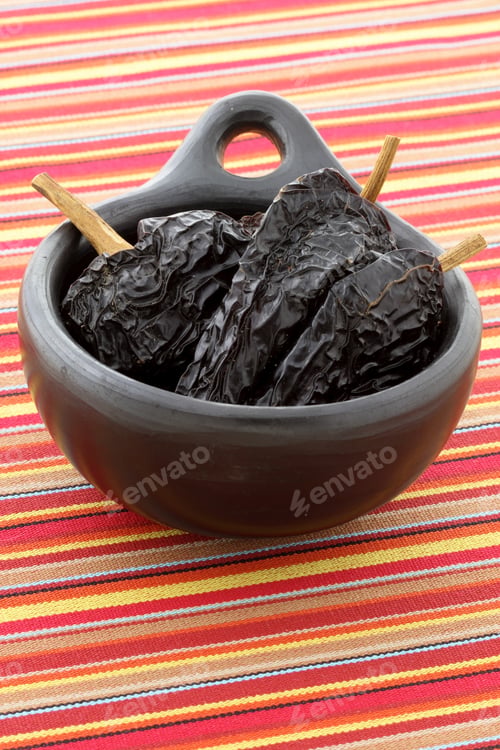 Preview: Delicious Dried Chili Peppers Great For Mexican Food And Fusion Cuisine. These Chili Pods Will