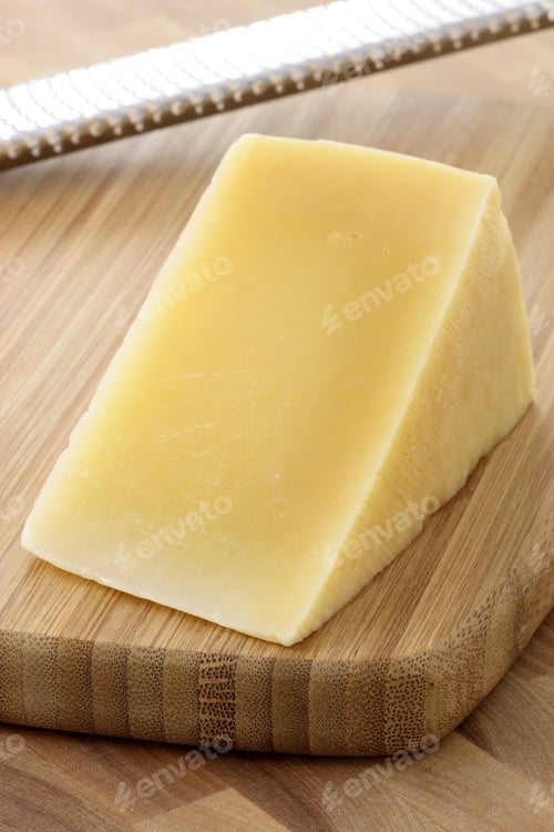 Vista previa: Named After An Area In Italy Parmigiano Reggiano Or Parmesan Cheese Is One Of The World'S Most