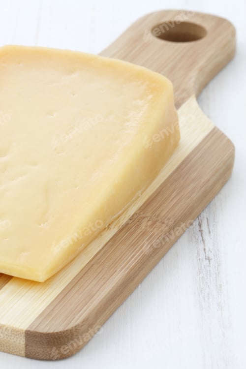 Preview: Delicious Gourmet Aged Cheddar Cheese, One Of The World'S Most Famous And Delicious Cheeses.