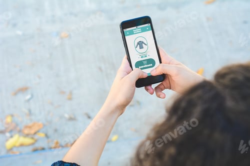 Preview: Close Up View Of Woman Shopping For Clothes On Smartphone. E-Commerce Concept. All Screen Graphics