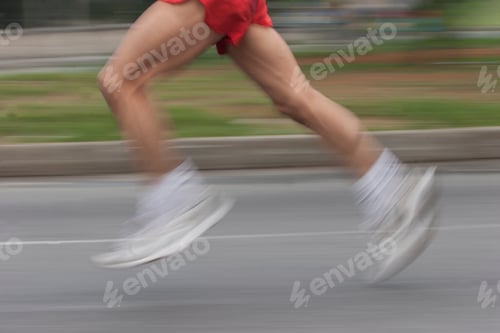Preview: People Running Marathons