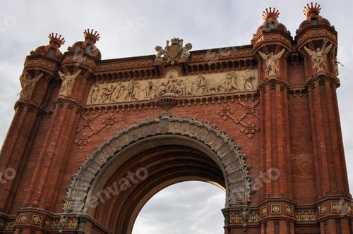 Preview: Barcelonas Magical Sight Seen
