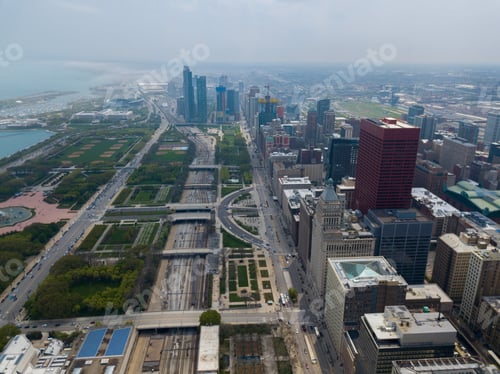 Preview: Beutiful Aerial View Of The Chicago Parks And City