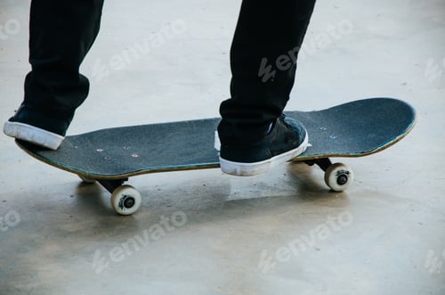 Preview: Skater Practicing At The Miraflores Skatepark In Lima - Peru
