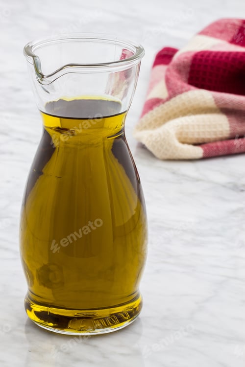 Preview: Fresh Cold Pressed Olive Oil Made From Prime Olive Fruits