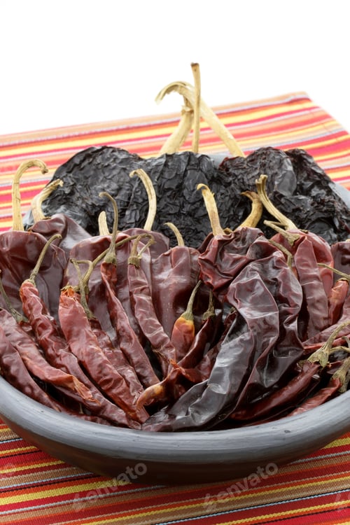 Preview: Delicious Dried Chili Peppers Great For Mexican Food And Fusion Cuisine. These Chili Pods Will