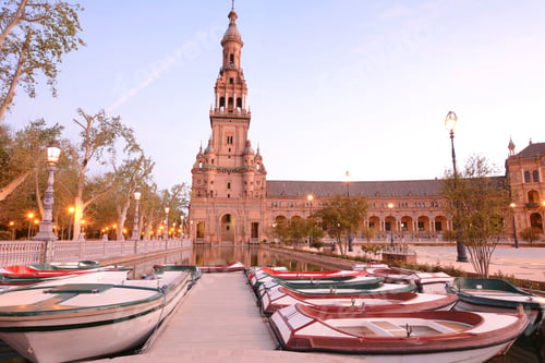 Preview: Spain Square